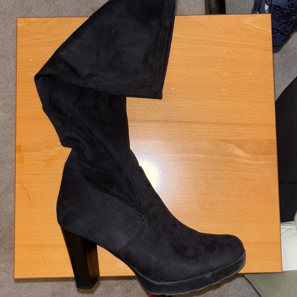 Cute suede boots - Picture 4 of 4